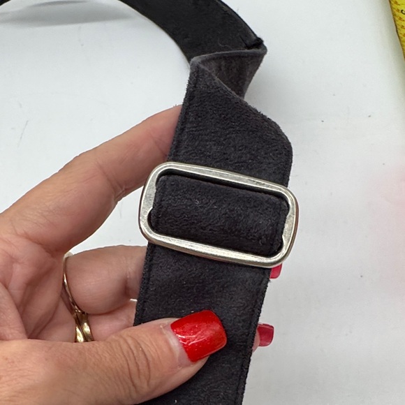 Ameribag Relax Your Back Stylish Black Microsuede Sling Bag BP9393F - Picture 4 of 15